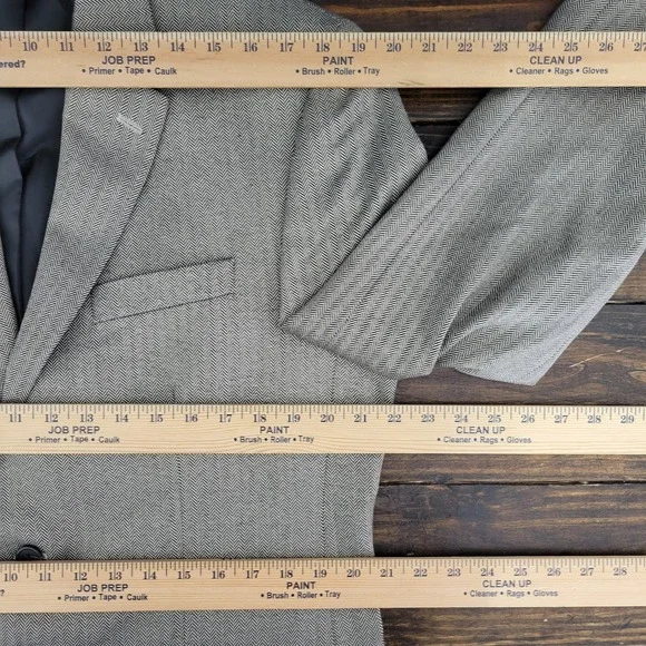 Chaps Men's Sport Coat Blazer Two Button Light Brown Herringbone‎ Poly Blend 42R